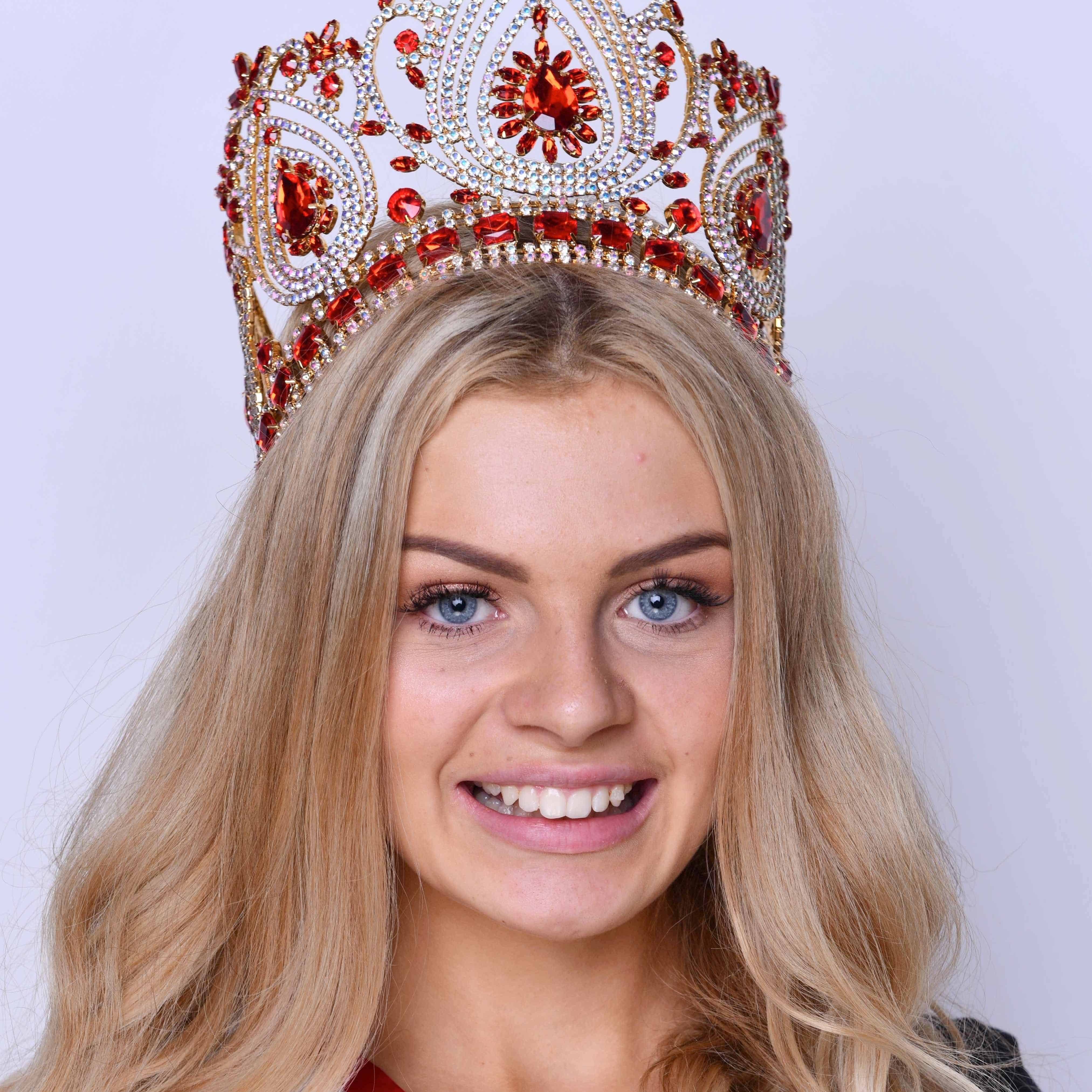 Miss Junior Teen GB 2018/19 Eddison Holmes-Dennett