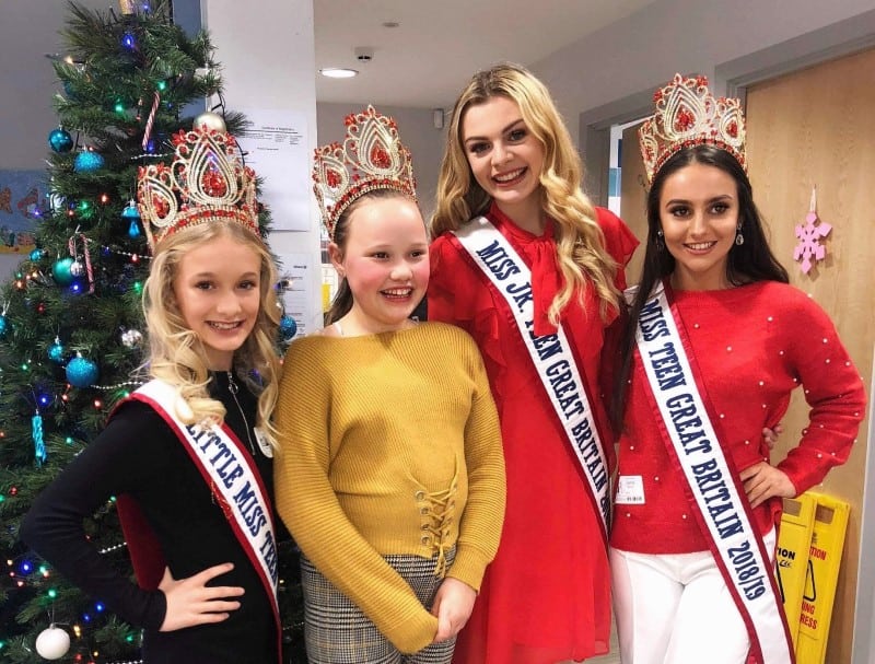 Our Miss Teen GB Queens were special guests at Derian House’s Christmas Party!