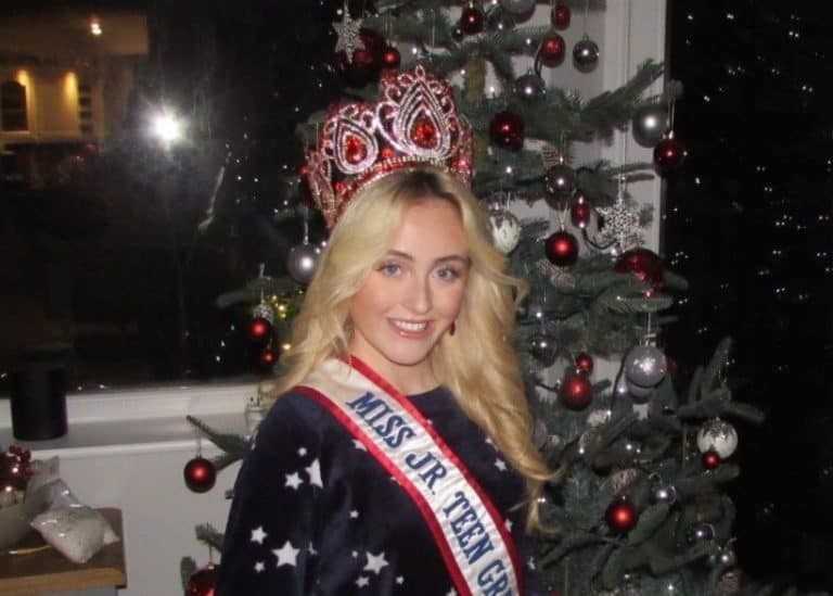 Ellie Corcoran, Miss Junior Teen Great Britain, wishes you a very Merry Christmas!