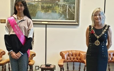Miss Junior Teen Sutton, Amrit, was invited to meet with the Mayor of Sutton!