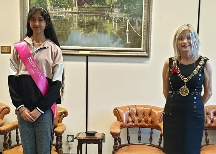 Miss Junior Teen Sutton, Amrit, was invited to meet with the Mayor of Sutton!