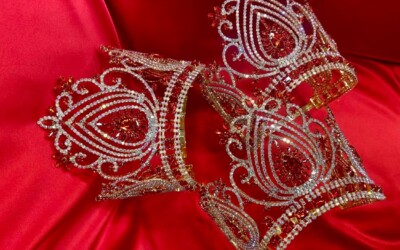Special Delivery…Miss Teen GB 2022/23 Crowns & Sashes!